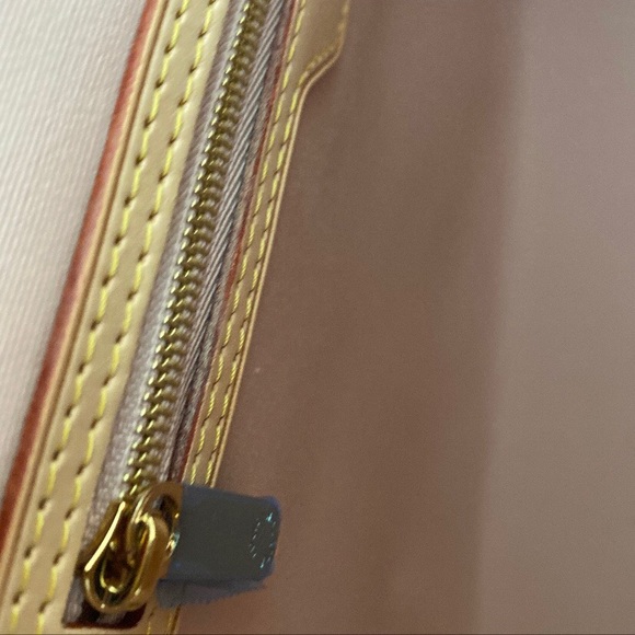 Louis Vuitton Brea MM MV Angel-limited edition - Picture 6 of 9